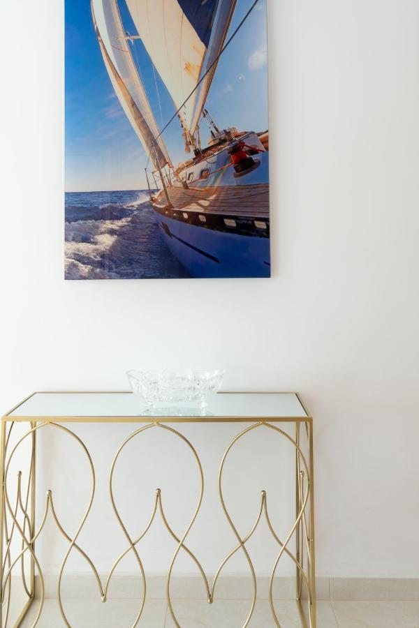 Esmeralda. Lovely And New Apartment Right By The Ocean! Callao Salvaje Exterior photo